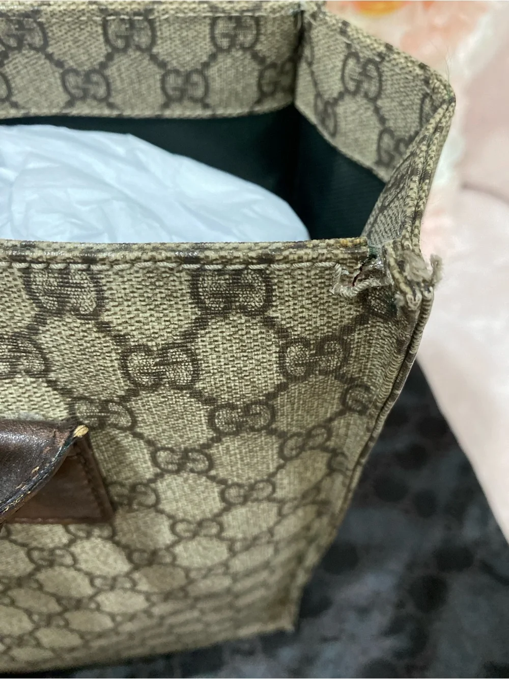 Gucci GG Supreme Canvas Tote Bag